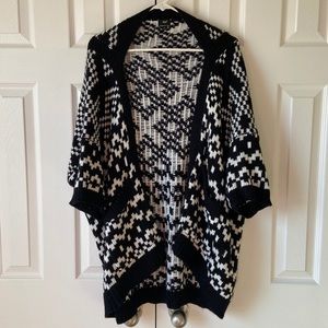 IRIS Aztec Tribal Sweater